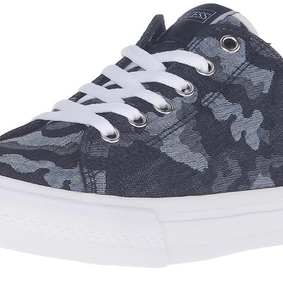 Guess Gelise camo blue sneakers size 7 new in box - Picture 5 of 8